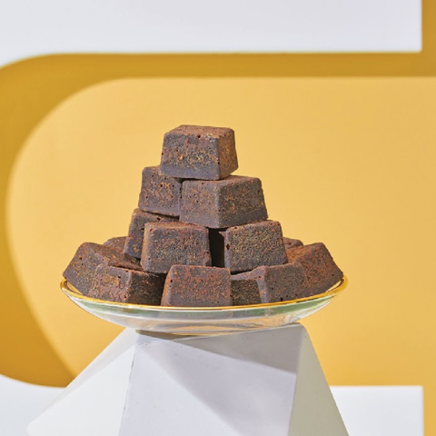 Sweet Indulgence: The Magic of Black Sugar in Beauty & Wellness ✨💖