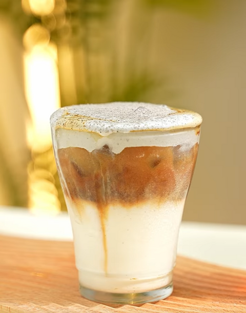 ☕ Black Sesame Vienna Coffee | Nutty, Creamy, and Simply Stunning
