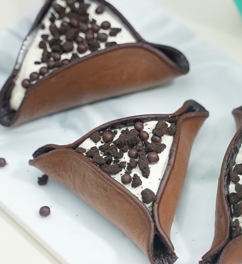 Cocoa Triangle Pancakes – Crispy, Chewy, and Filled with Creamy Sweetness